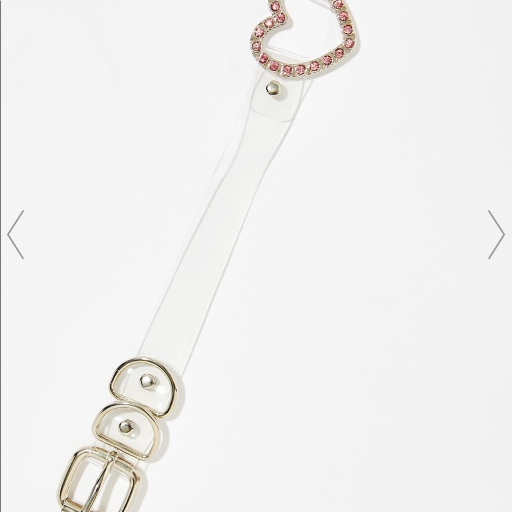 Clear rhinestone heart choker